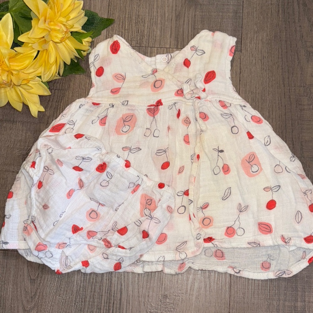 Angel Dear Cherry Print Baby Bloomers